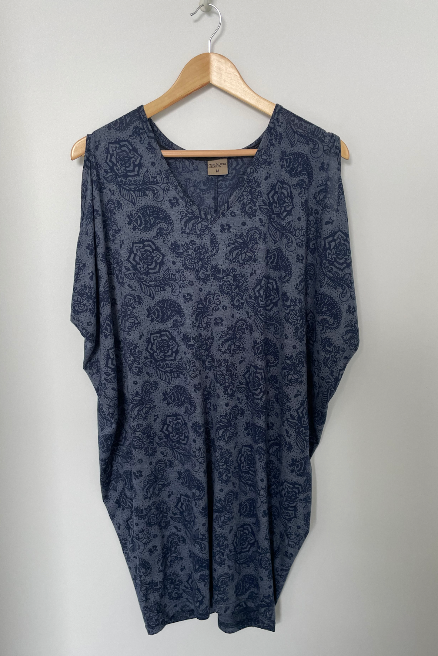 MAXED TERRAIN | Blue Floral Long Flowy Blouse | Size Medium