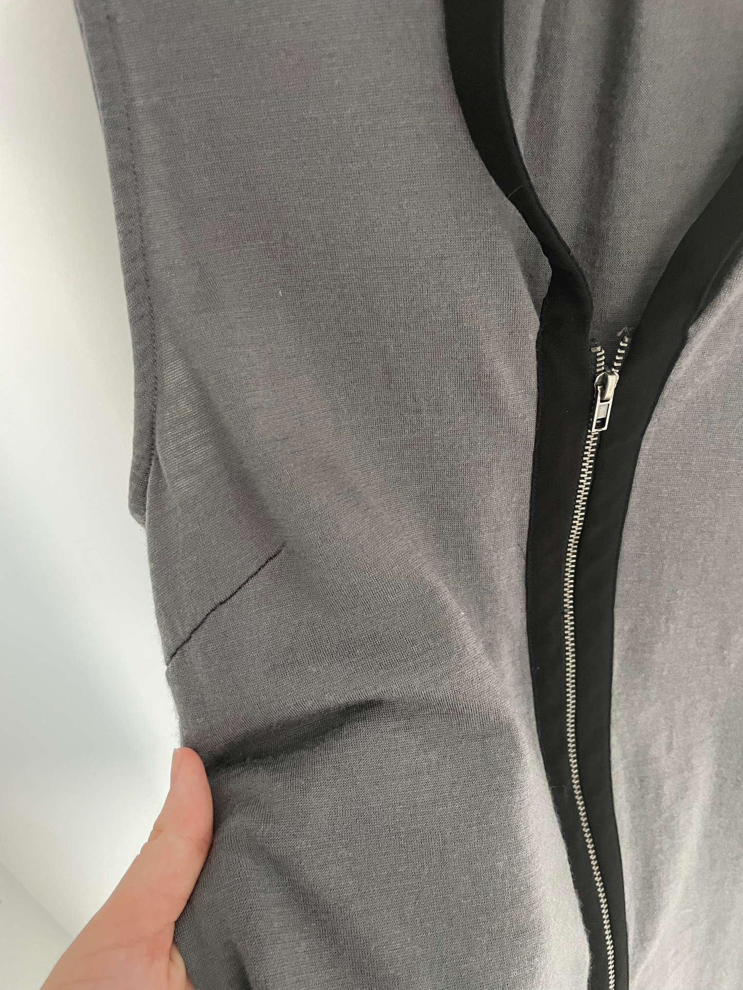 TEA & TOAST | Grey Merino Blouse | Size 10